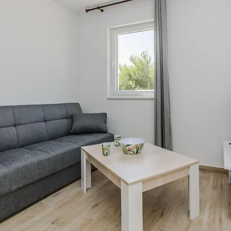 Apartman Budimir 4 By Interhome