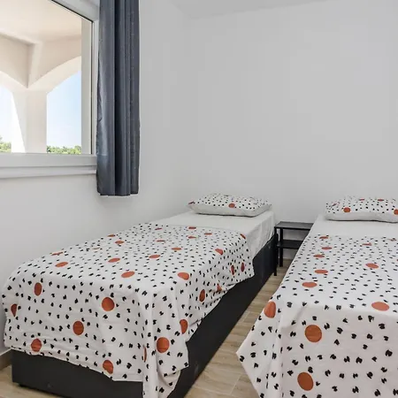 Apartman Budimir 4 By Interhome Vir