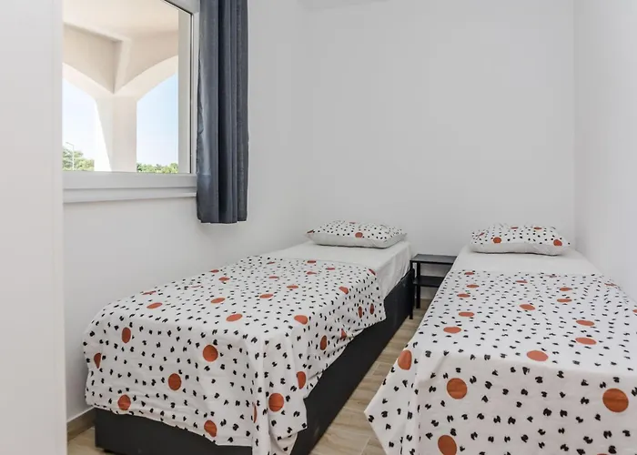 Apartman Budimir 4 By Interhome Vir