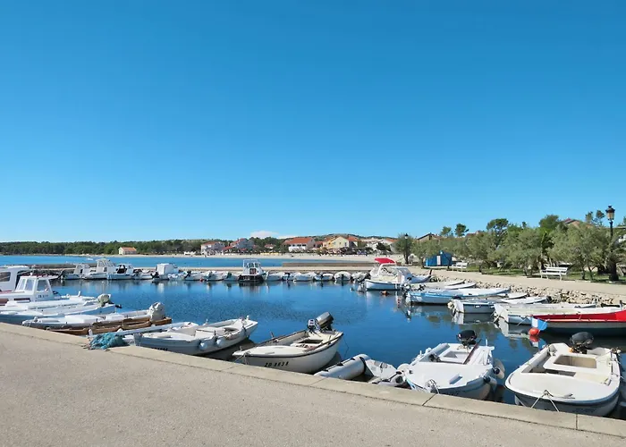 Budimir 4 By Interhome Вир